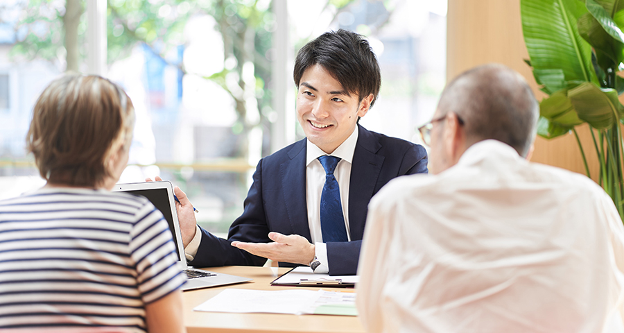 2.沼津市にお住まいのH様が、「相続前・後のどちらが、ご実家を売却するタイミングとして税金面で有利になるかを相談した事例」